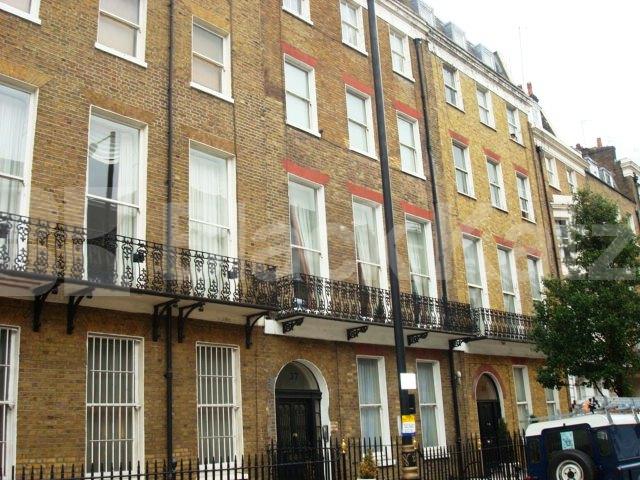 			ABSOLUTE MUST SEE!!!, 4 Bedroom, 1 bath, 1 reception Flat			 Great Cumberland Place, MAYFAIR  / MARBLE ARCH